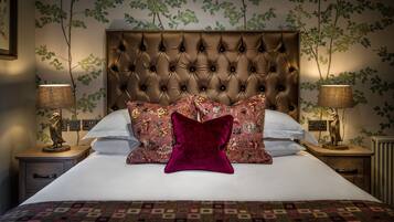 1 kamar tidur, setrika/meja setrika, Wi-Fi gratis, dan jam alarm