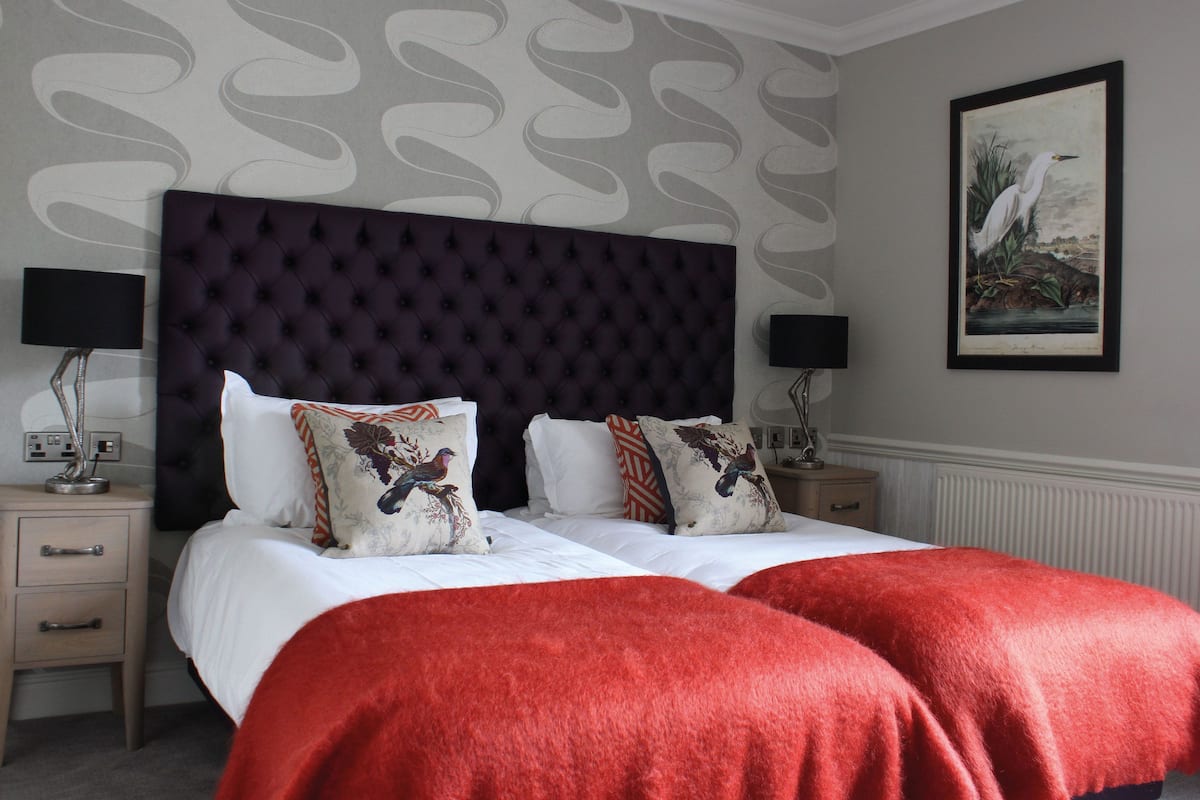 Executive Double or Twin Room (County Double or Twin Room) | Iron/ironing board, WiFi (free), alarm clocks