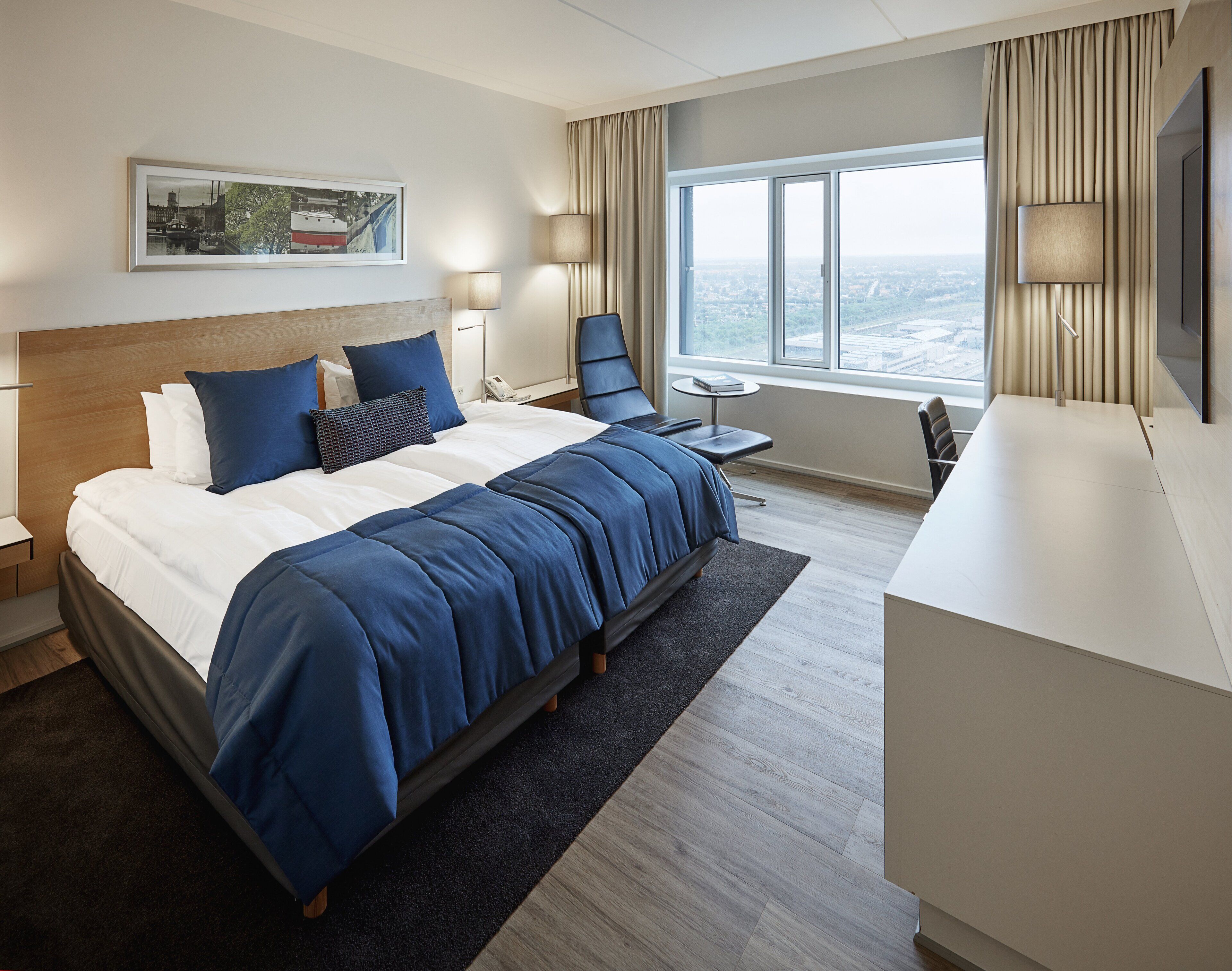 1 bedroom, minibar, in-room safe, desk