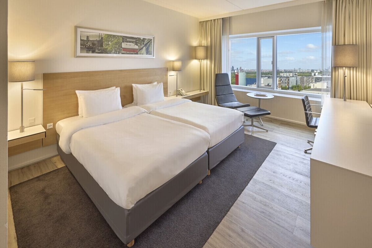 Ropa de cama hipoalergénica y minibar