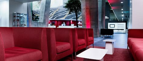 2 restaurants, spécialités Cuisine internationale