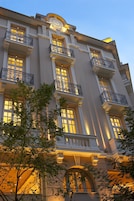 Front of property - evening/night