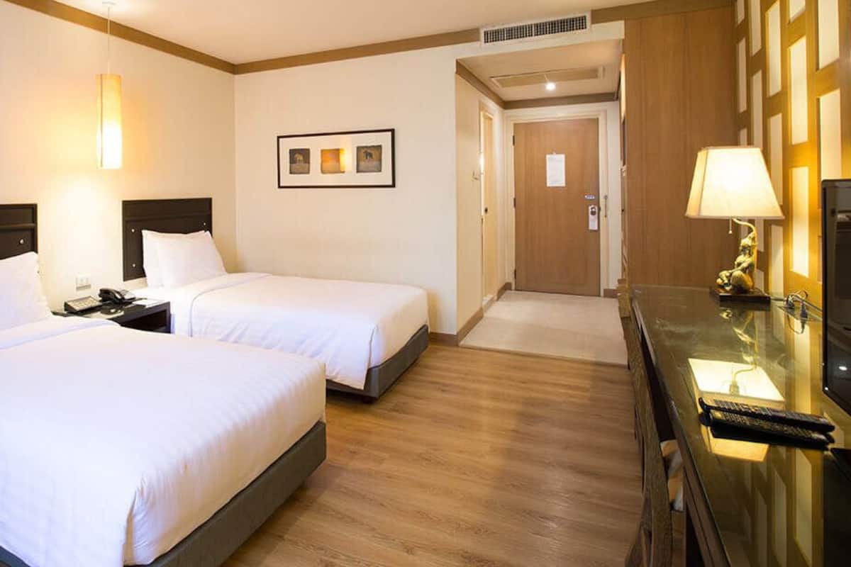 Premium bedding, minibar (some free items), in-room safe, desk