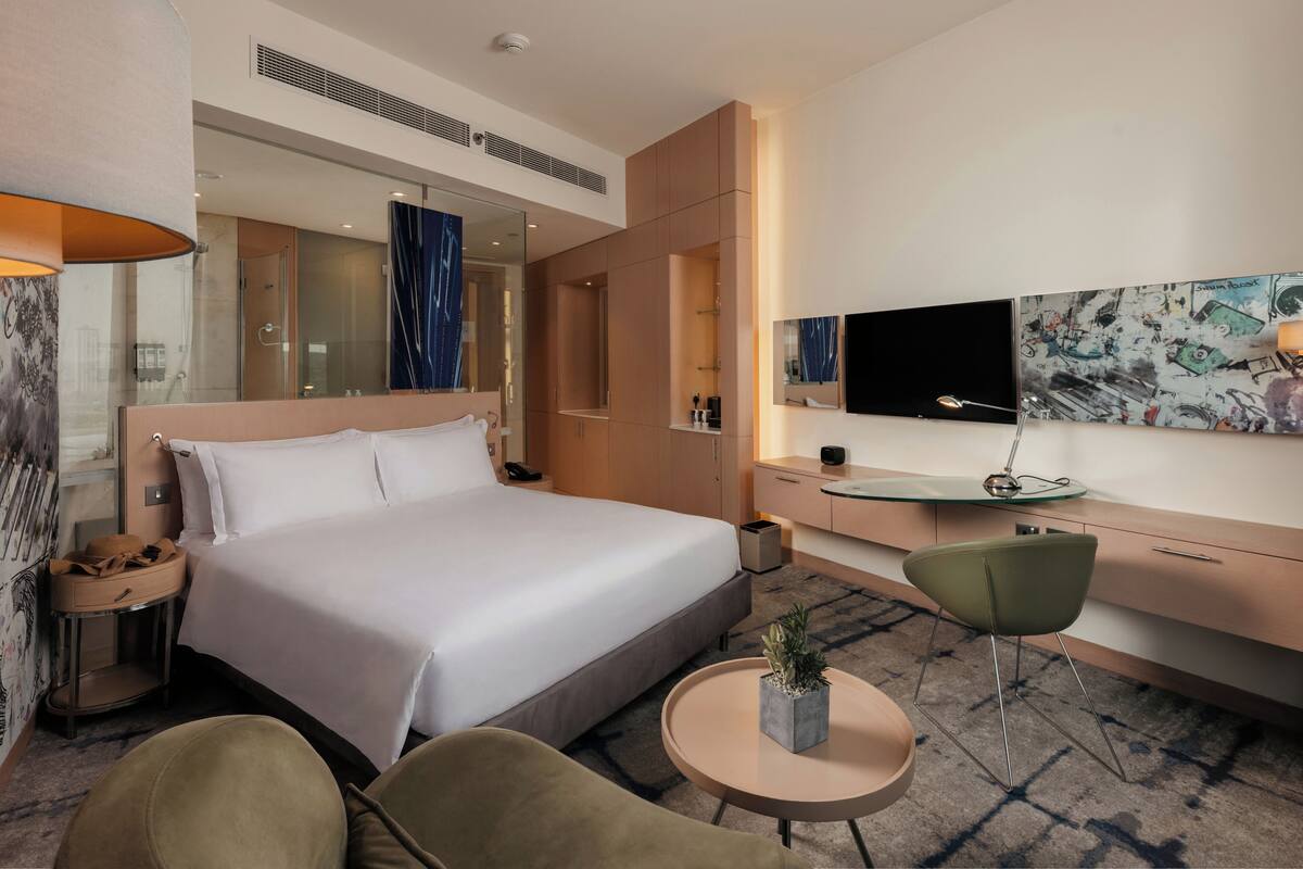 Standard Hip City Room | Roupas de cama premium, edredons de pluma, camas Select Comfort