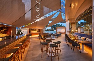 4 restaurants, breakfast, lunch, dinner served; international cuisine