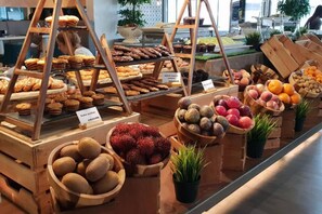 Petit déjeuner buffet