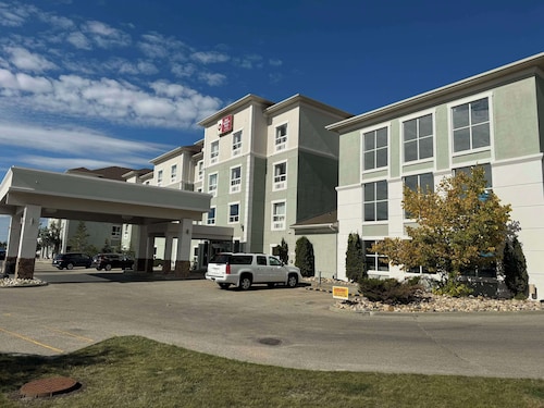 Best Western Plus South Edmonton Inn & Suites
