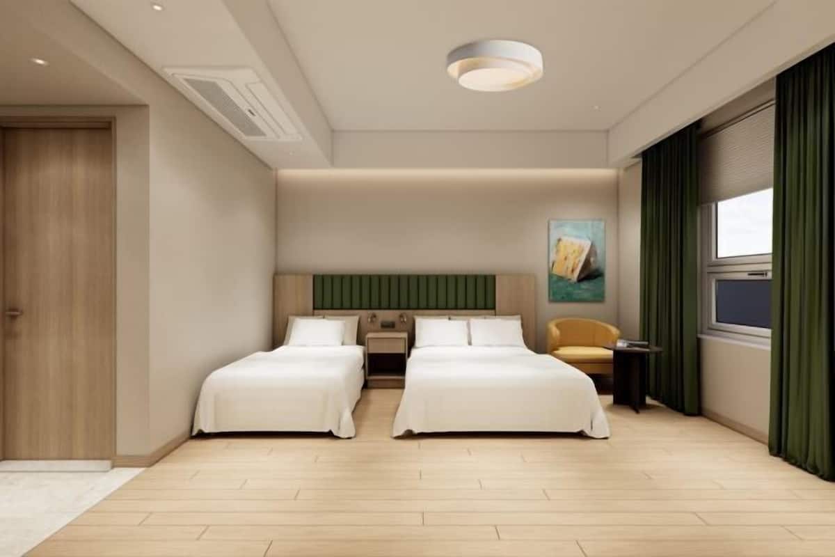 Down duvets, in-room safe, individually decorated
