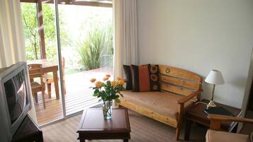 Family Bungalow, 2 Bedrooms, Mountain View, Garden Area | Living room | TV