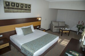 Standard-Einzelzimmer | Minibar, Zimmersafe, schallisolierte Zimmer, kostenloses WLAN