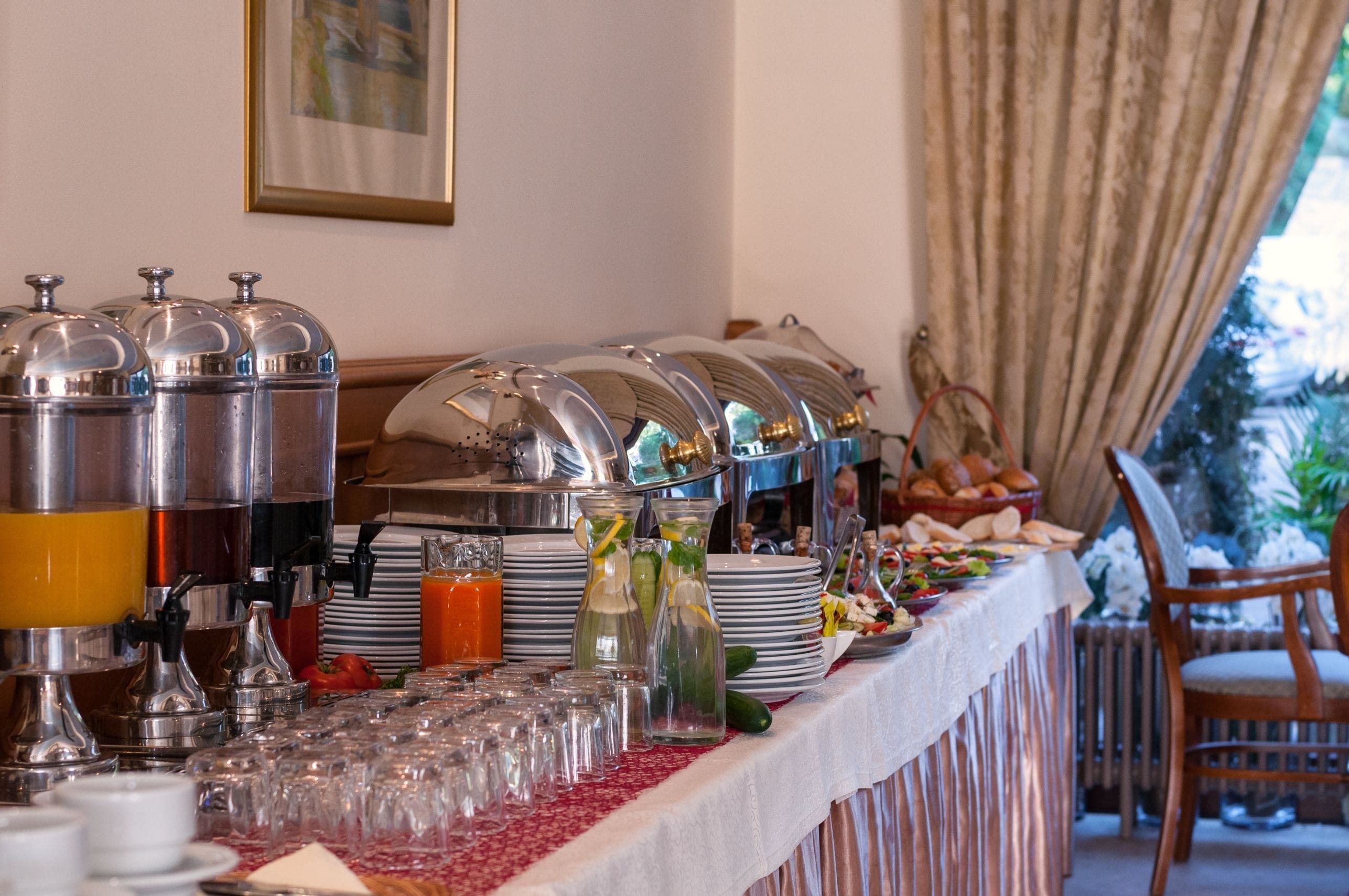 Frühstücksbuffet unter der Woche (79 PLN pro Person)