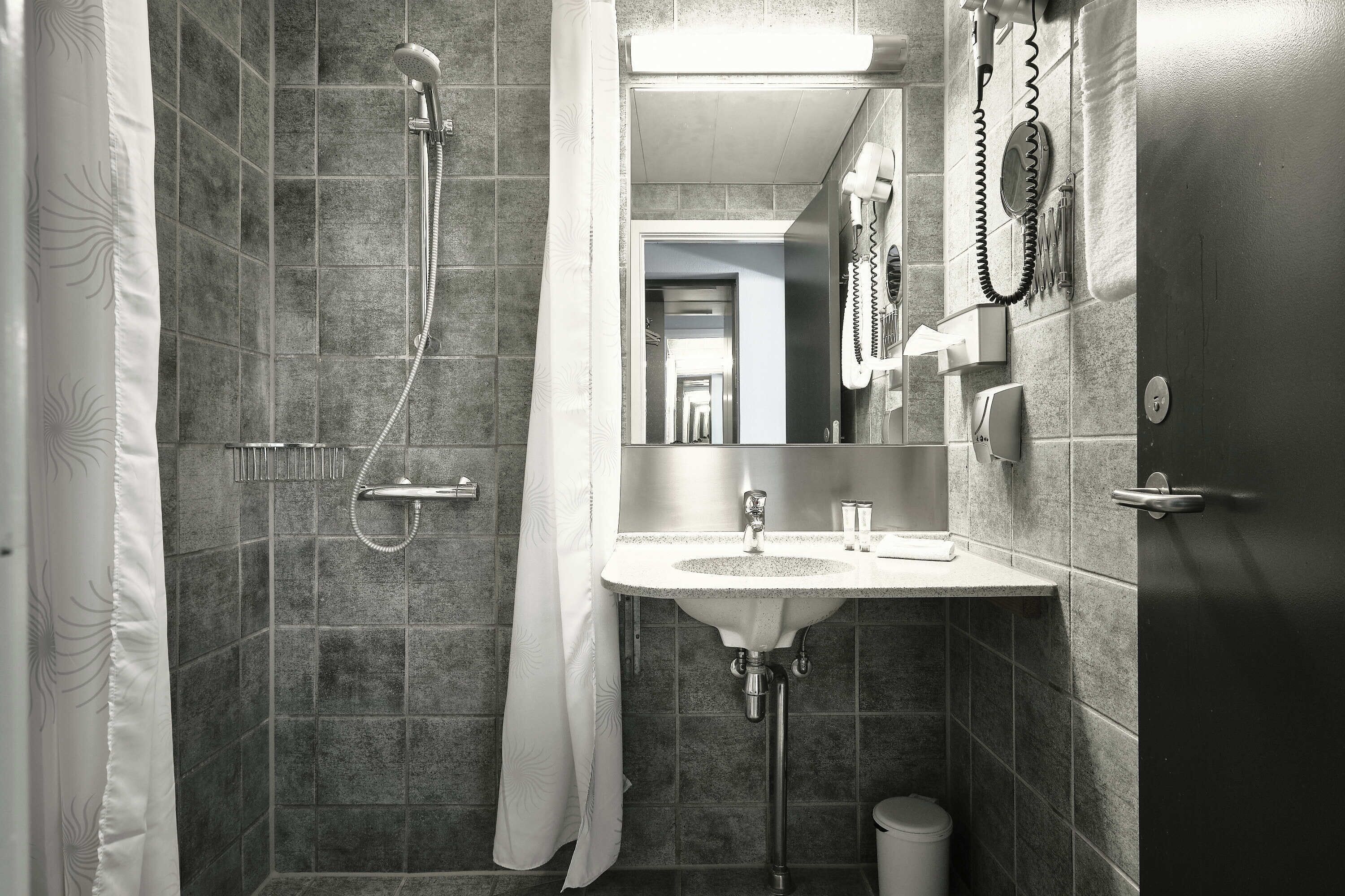 1 bedroom, in-room safe, individually furnished, laptop workspace