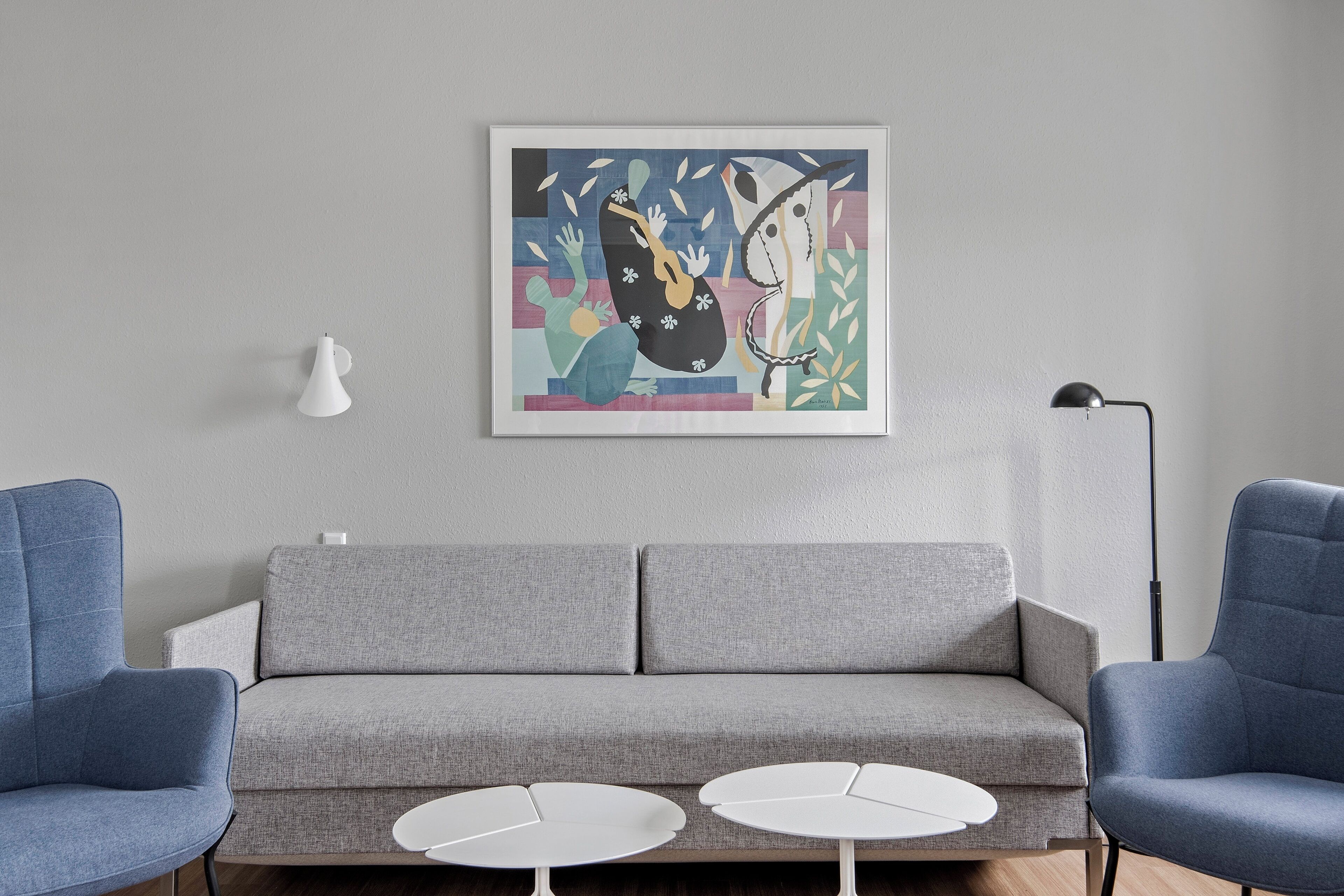 family room, 1 double bed, non smoking | 1 bedroom, in-room safe, individually furnished, laptop workspace