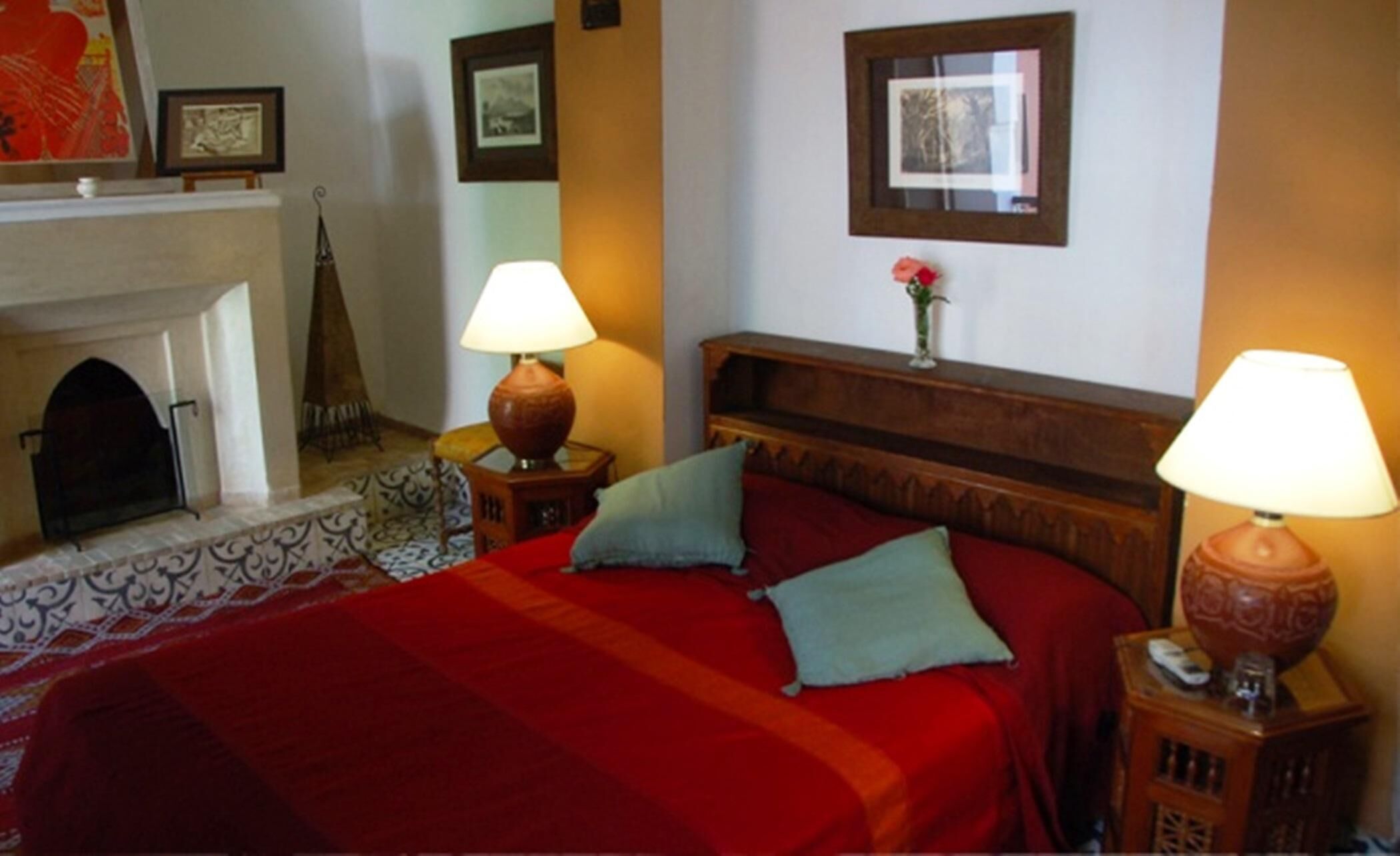 Down comforters, Select Comfort beds, in-room safe