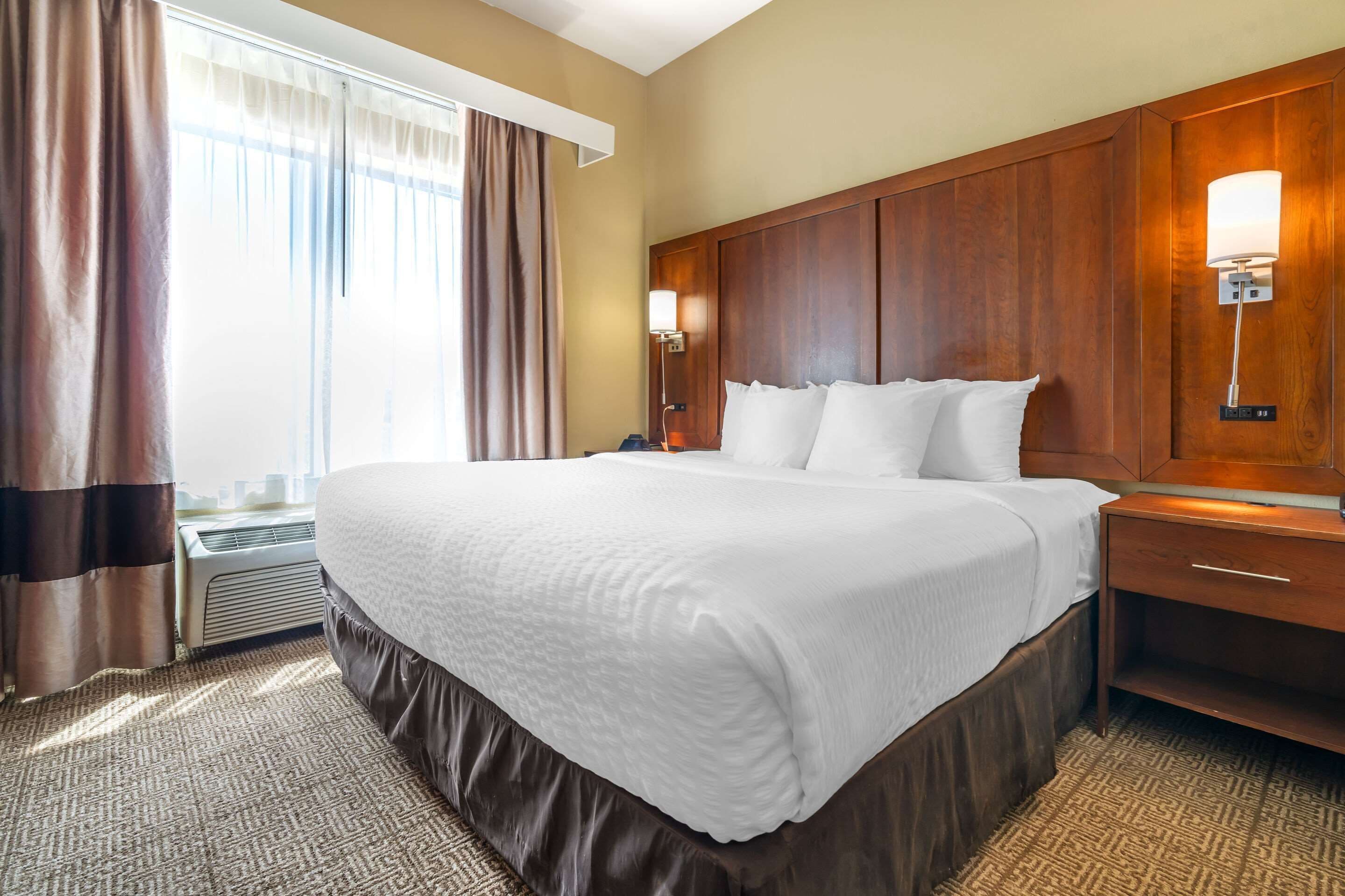 premium bedding, desk, iron/ironing board, free wifi