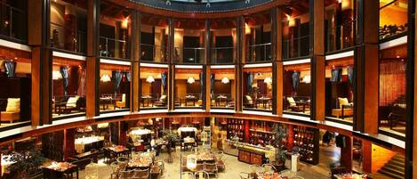 Se sirven desayunos, almuerzos y cenas