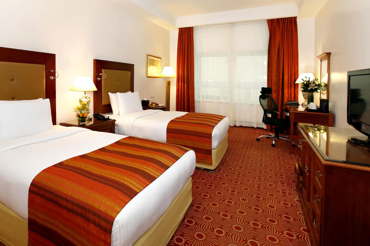 1 bedroom, premium bedding, down duvets, minibar