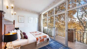Premium bedding, minibar, in-room safe, desk