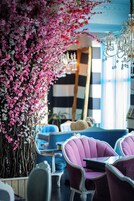 2 veitingastaðir, morgunverður í boði