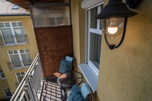 Quadruple Room with Air Conditioner | Terrace/patio