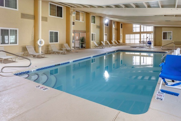 Indoor pool, open 8:00 AM to 10:00 PM, sun loungers