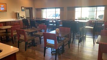 Dagelijks ontbijt voor onderweg inbegrepen