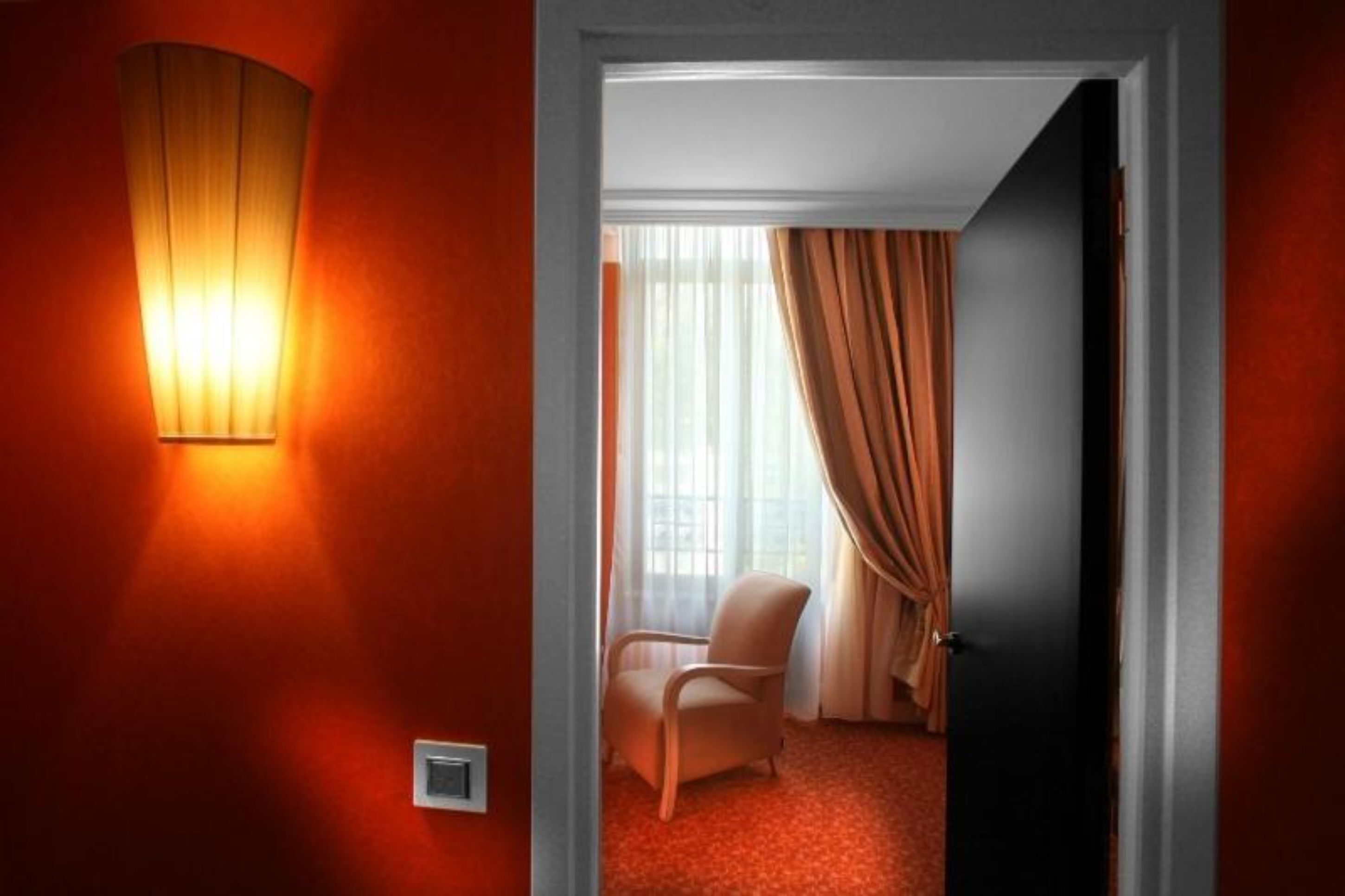 double room privilege  | premium bedding, down duvets, minibar, in-room safe