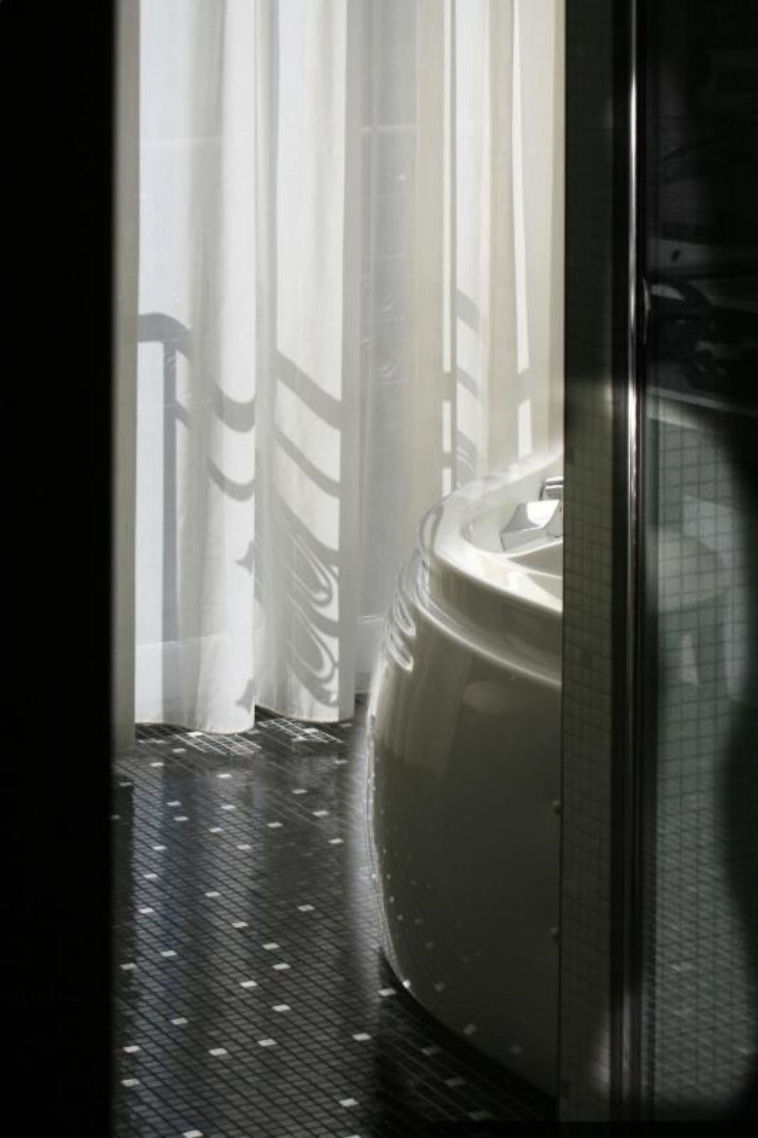 premium bedding, down duvets, minibar, in-room safe