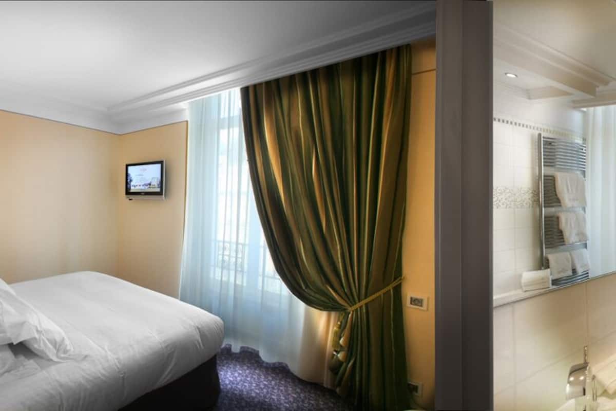 family junior suite | premium bedding, down duvets, minibar, in-room safe