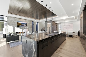 Townhome, 5 Bedrooms (Residence)