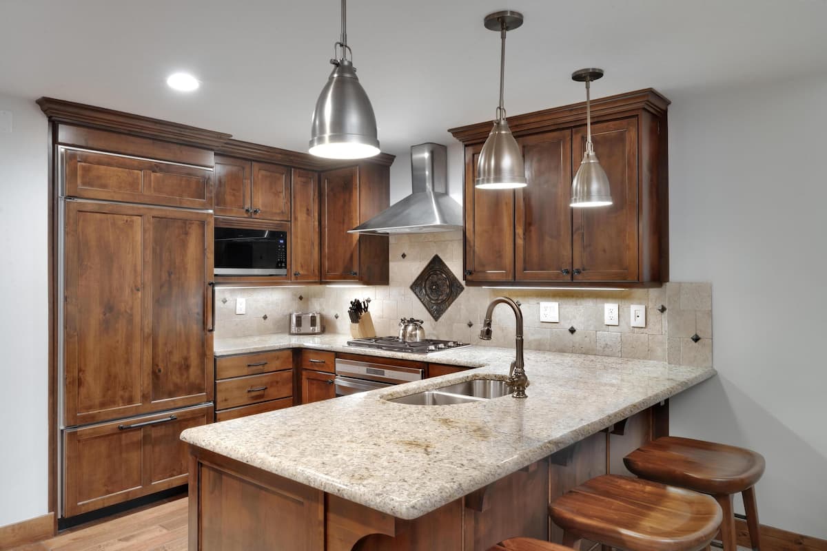 Apartment, 1 Bedroom (Residence) | Private kitchen | Coffee/tea maker, microwave, toaster, paper towels