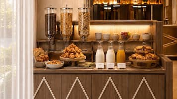 Tägliches Frühstücksbuffet gegen Gebühr