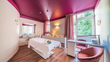 Couples treatment room(s), sauna, steam room, Turkish bath/hammam