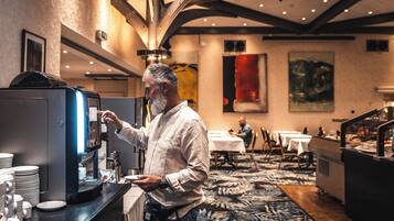 Daily buffet breakfast (EUR 19 per person)