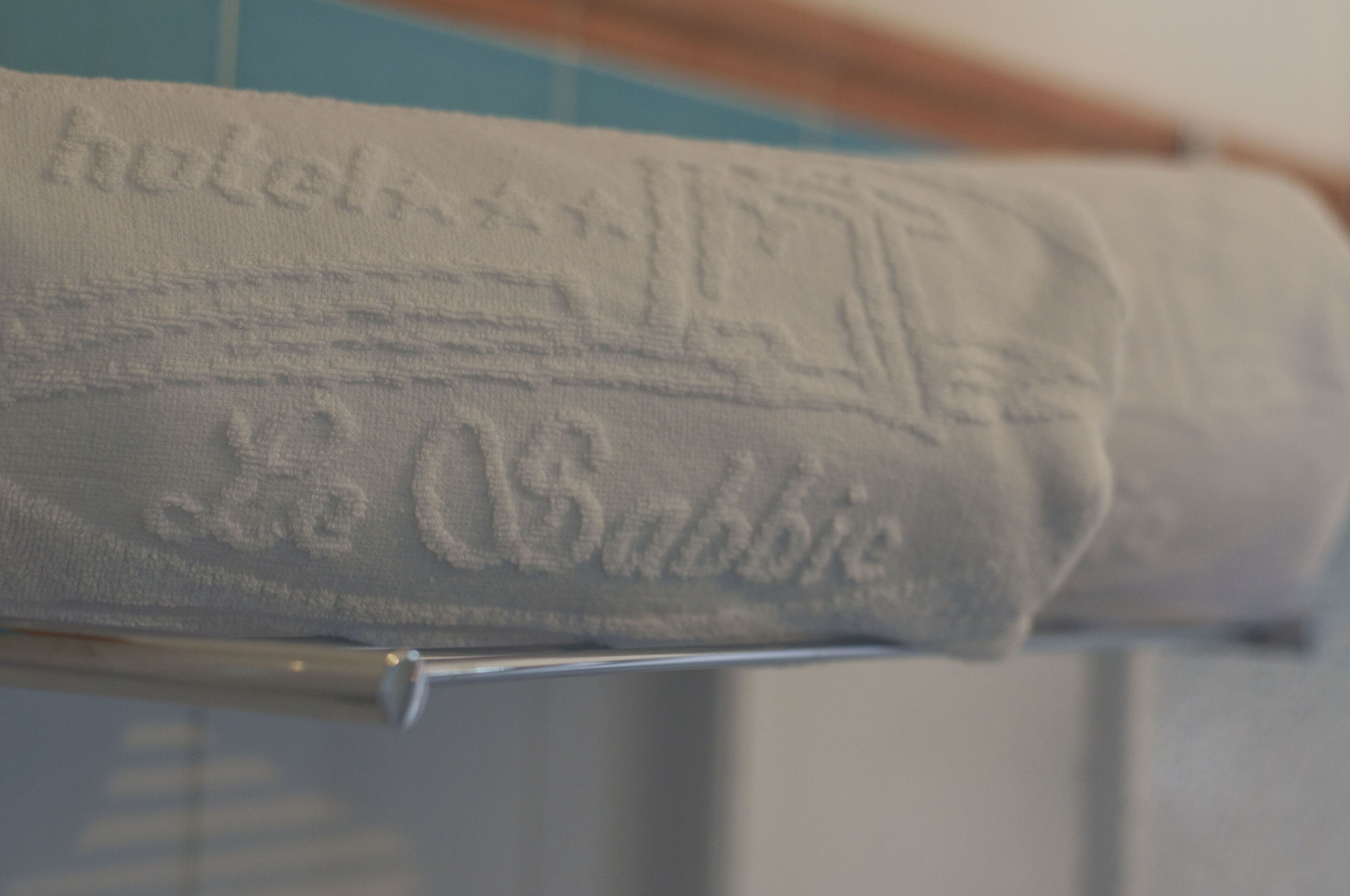 shower, rainfall showerhead, free toiletries, hair dryer