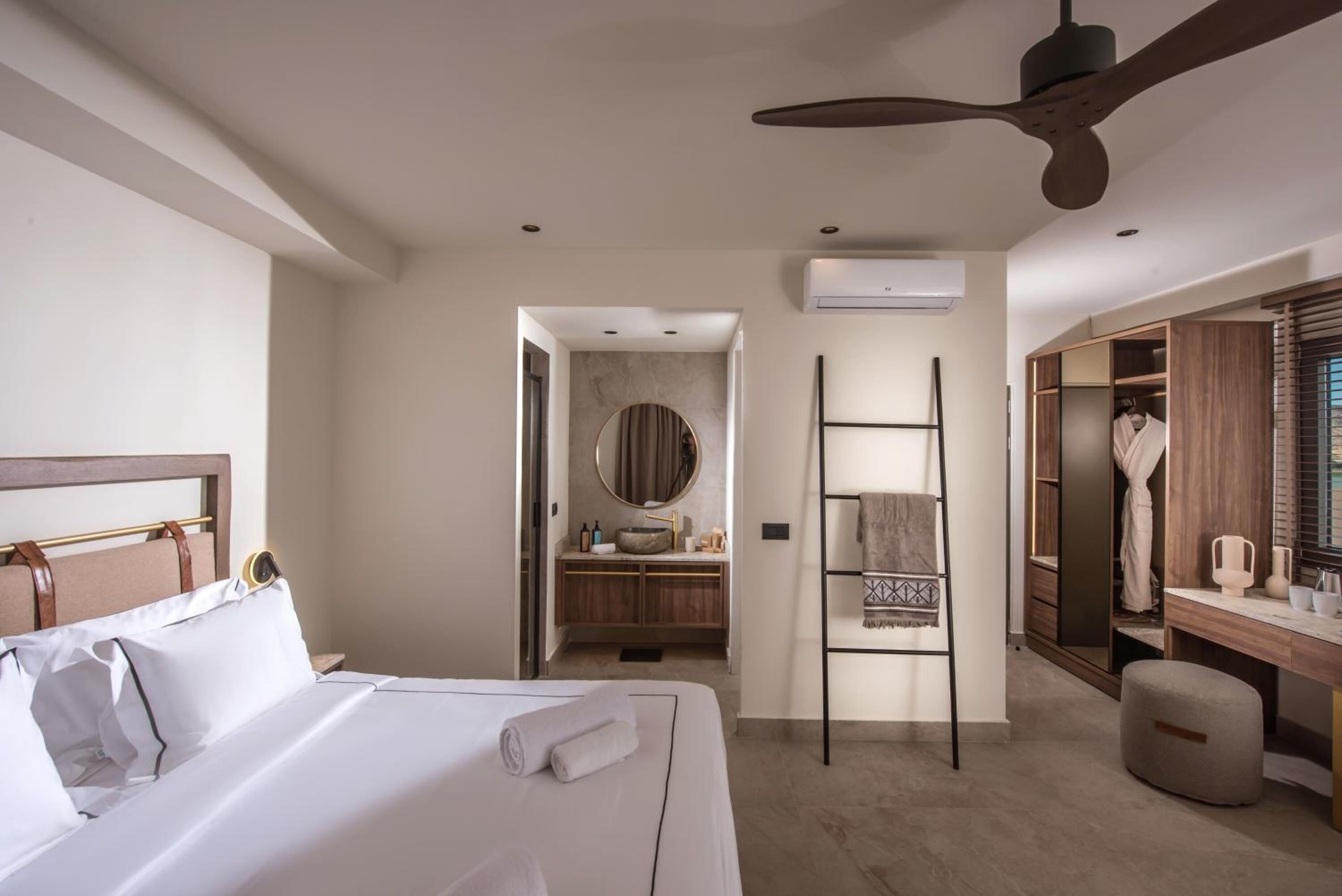 In-room safe, desk, blackout drapes, iron/ironing board