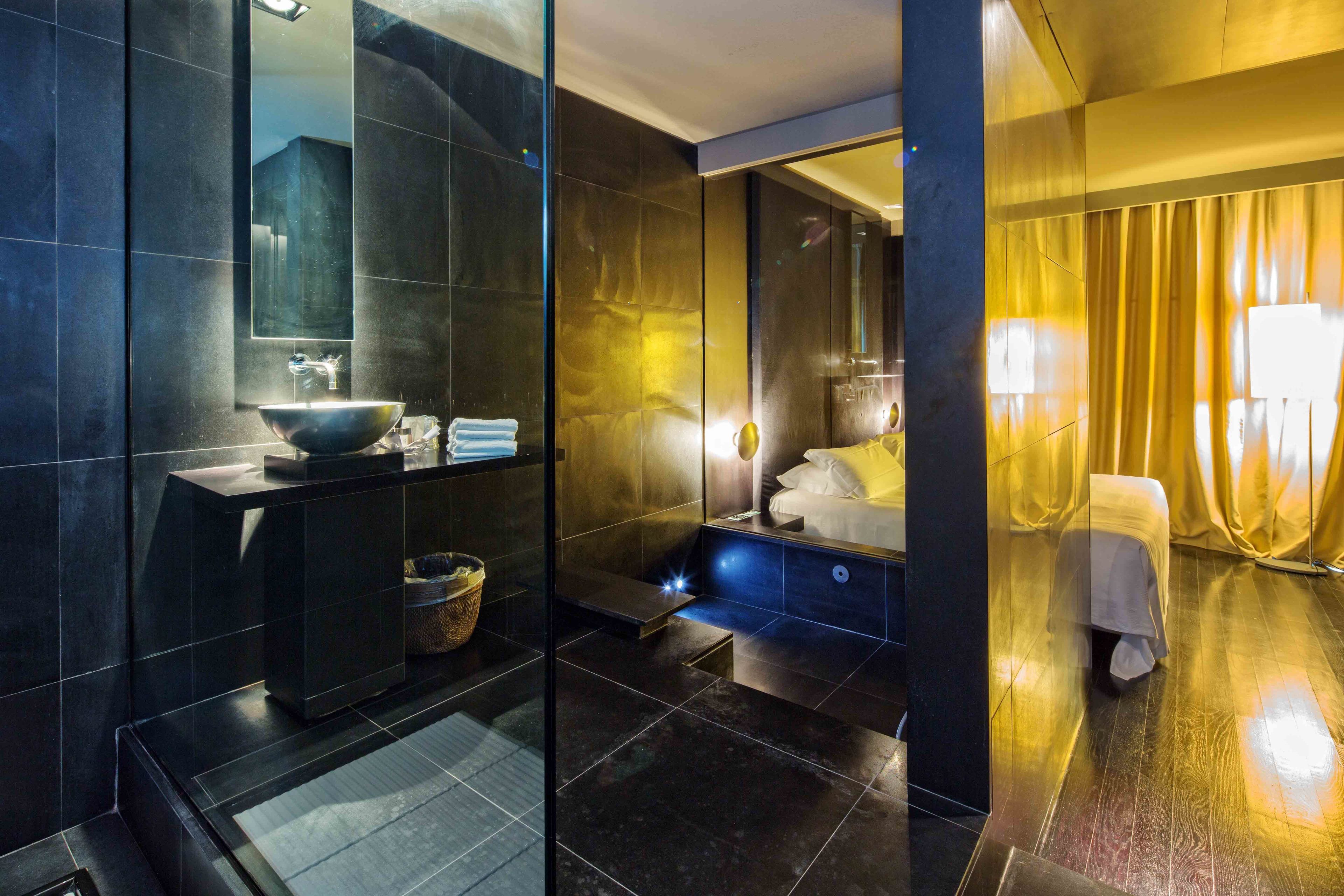 superior double room single use | bathroom | free toiletries, hair dryer, bathrobes, slippers