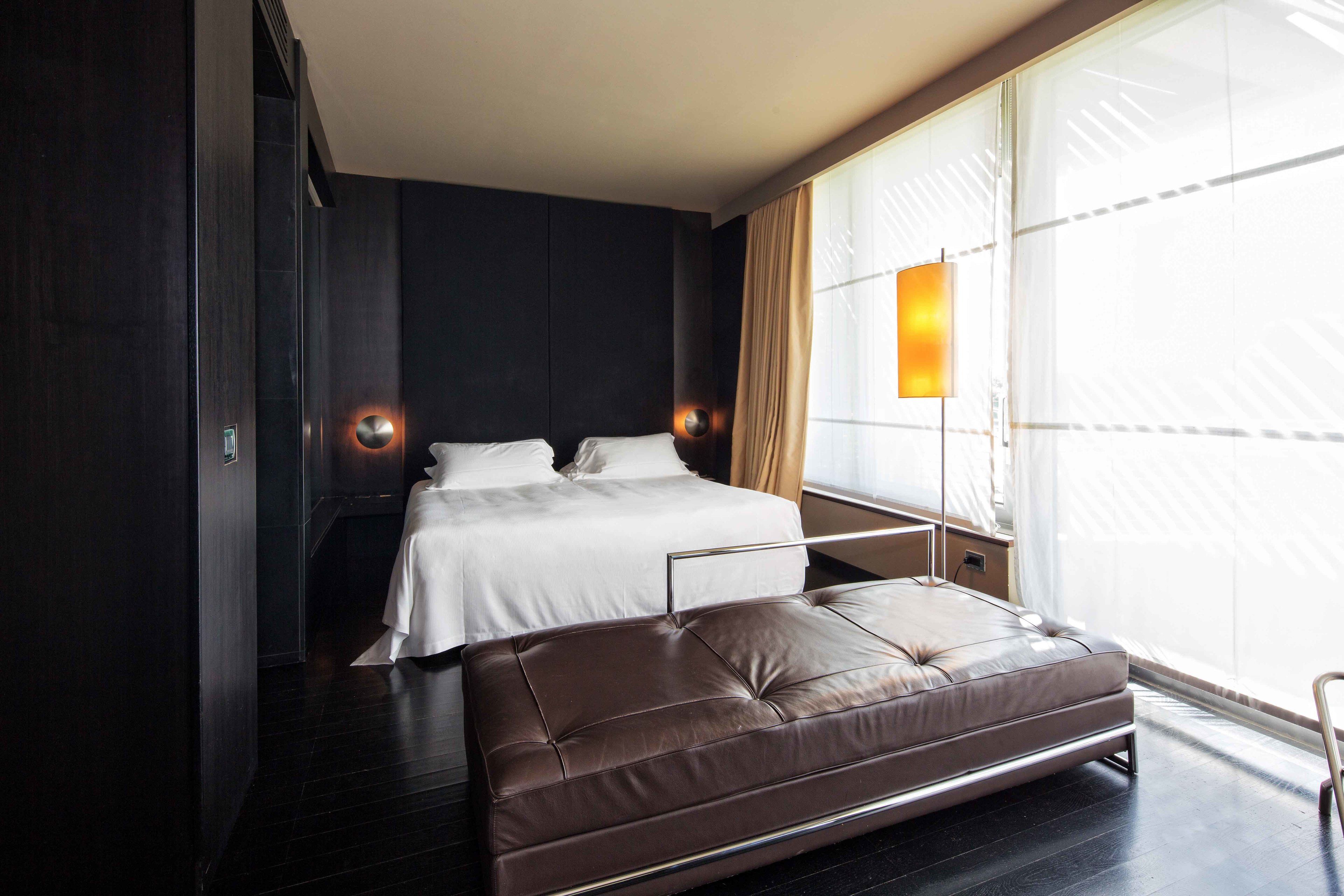 superior double room single use | minibar, in-room safe, desk, soundproofing