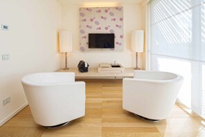 Superior Double Room Single Use | Living room