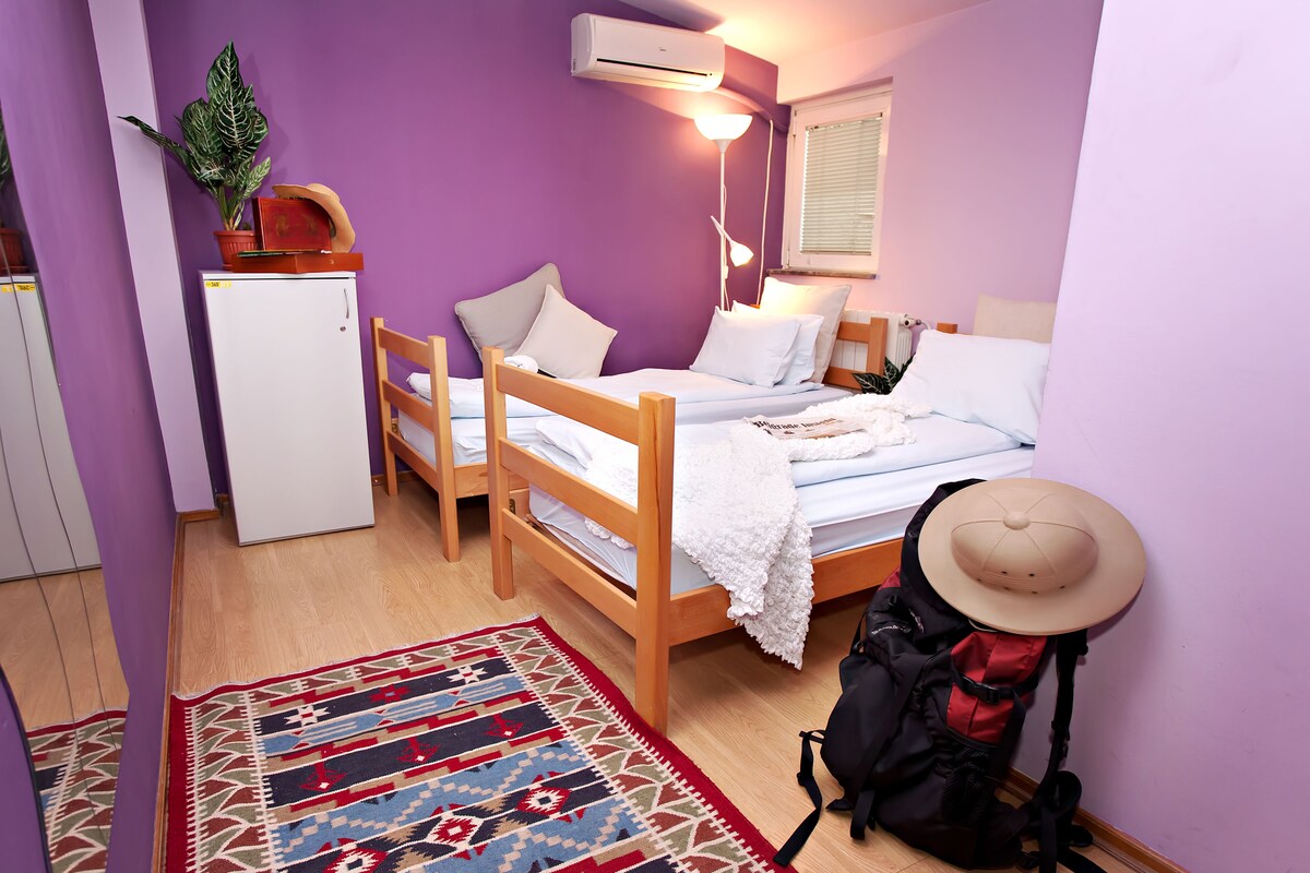 Ropa de cama hipoalergénica, sistema de insonorización y wifi gratis 