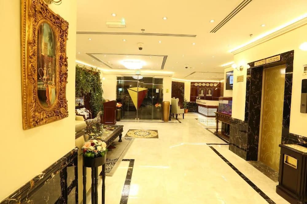 Lavilla Palace