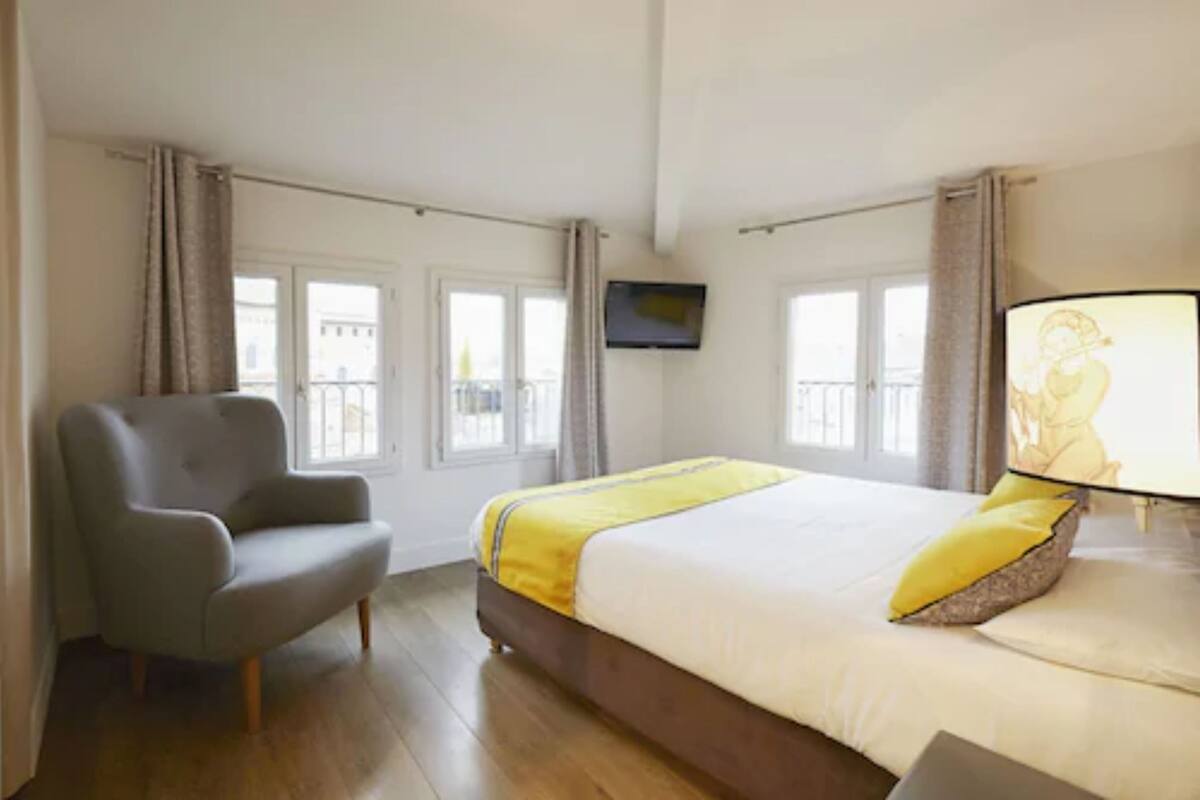 Double Room - Basilic View | Premium bedding, in-room safe, desk, soundproofing