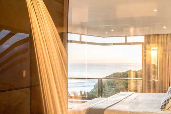 Self catering Luxury | Bathroom | Combined shower/tub, free toiletries, hair dryer, bathrobes