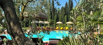 Villa Madrina Lovely and Dynamic Hotel