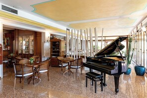 Bar (en el alojamiento)