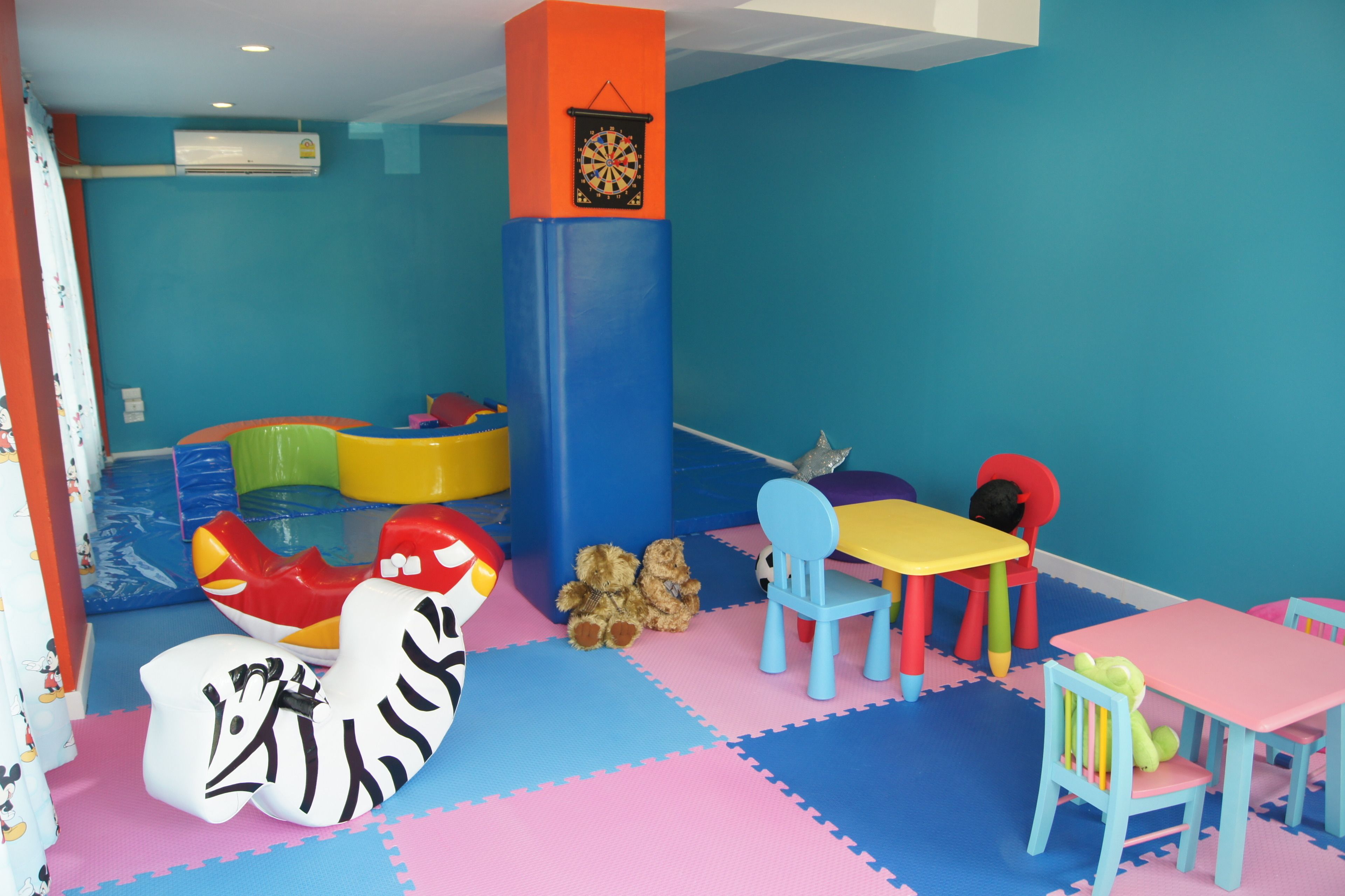 Innen-Kinderspielplatz