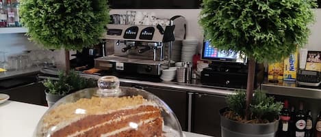 Daily buffet breakfast (EUR 6.5 per person)