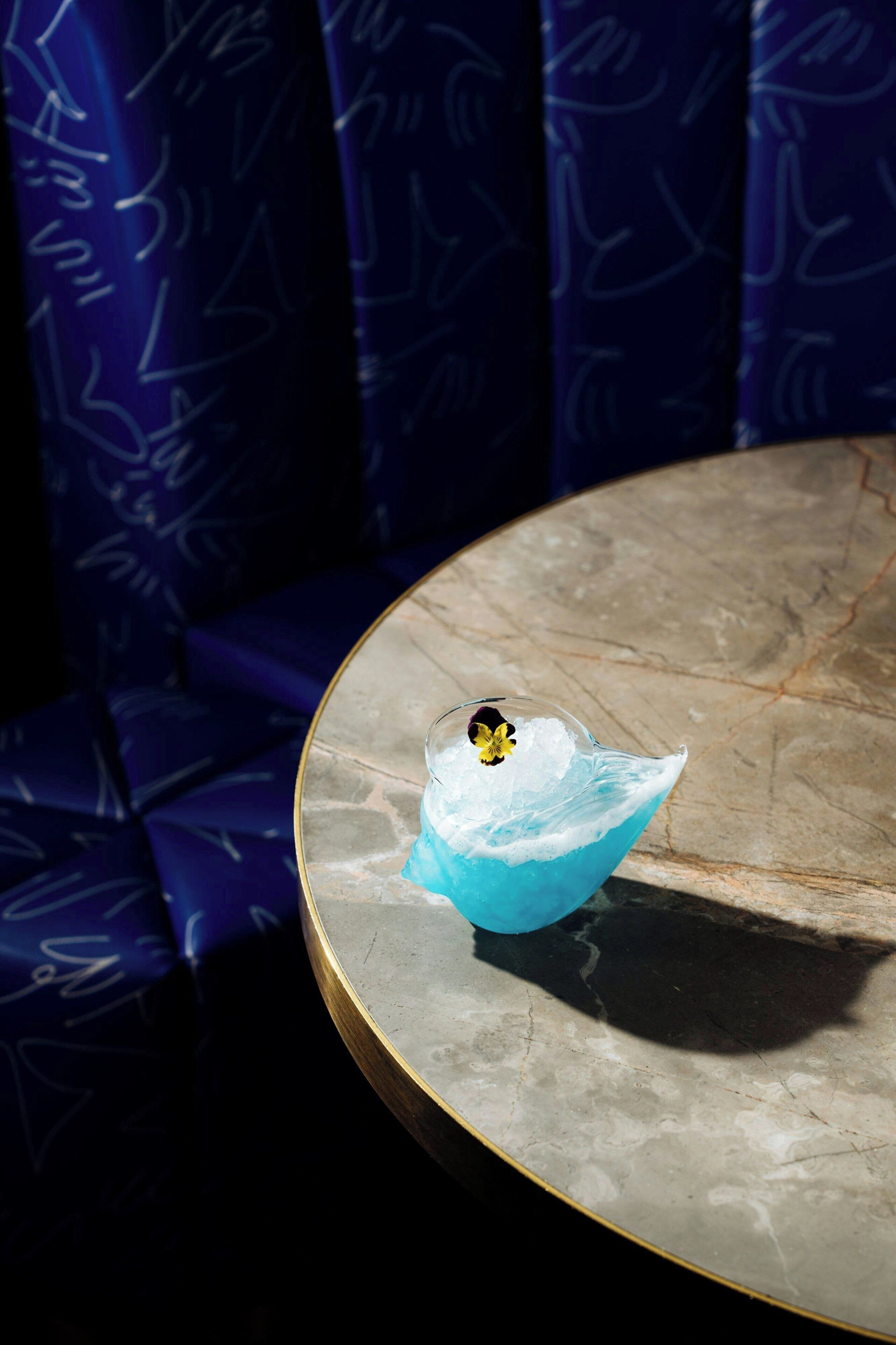 breakfast, dinner and brunch served