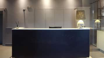 Concierge desk