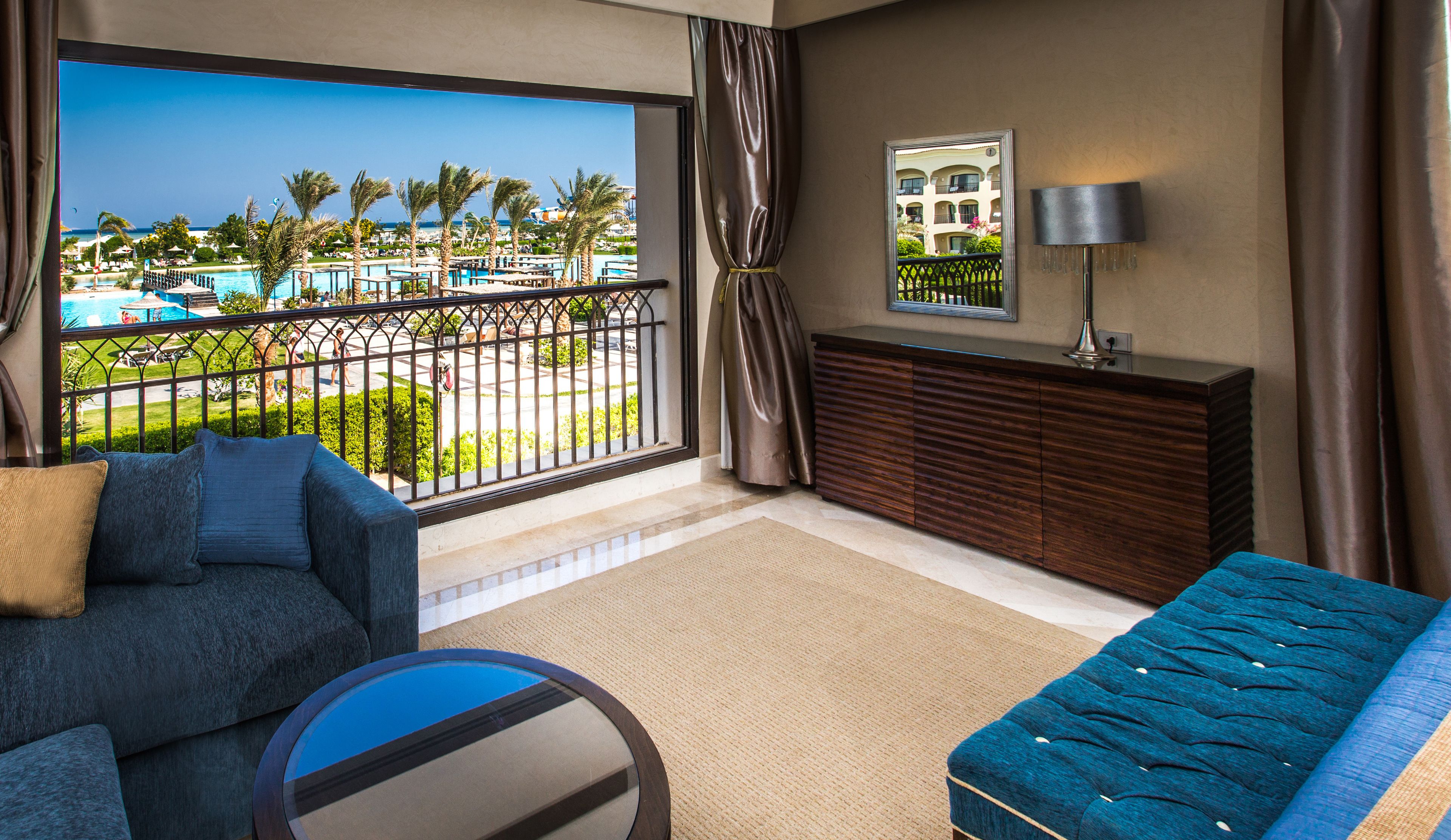 Photo - JAZ Aquamarine